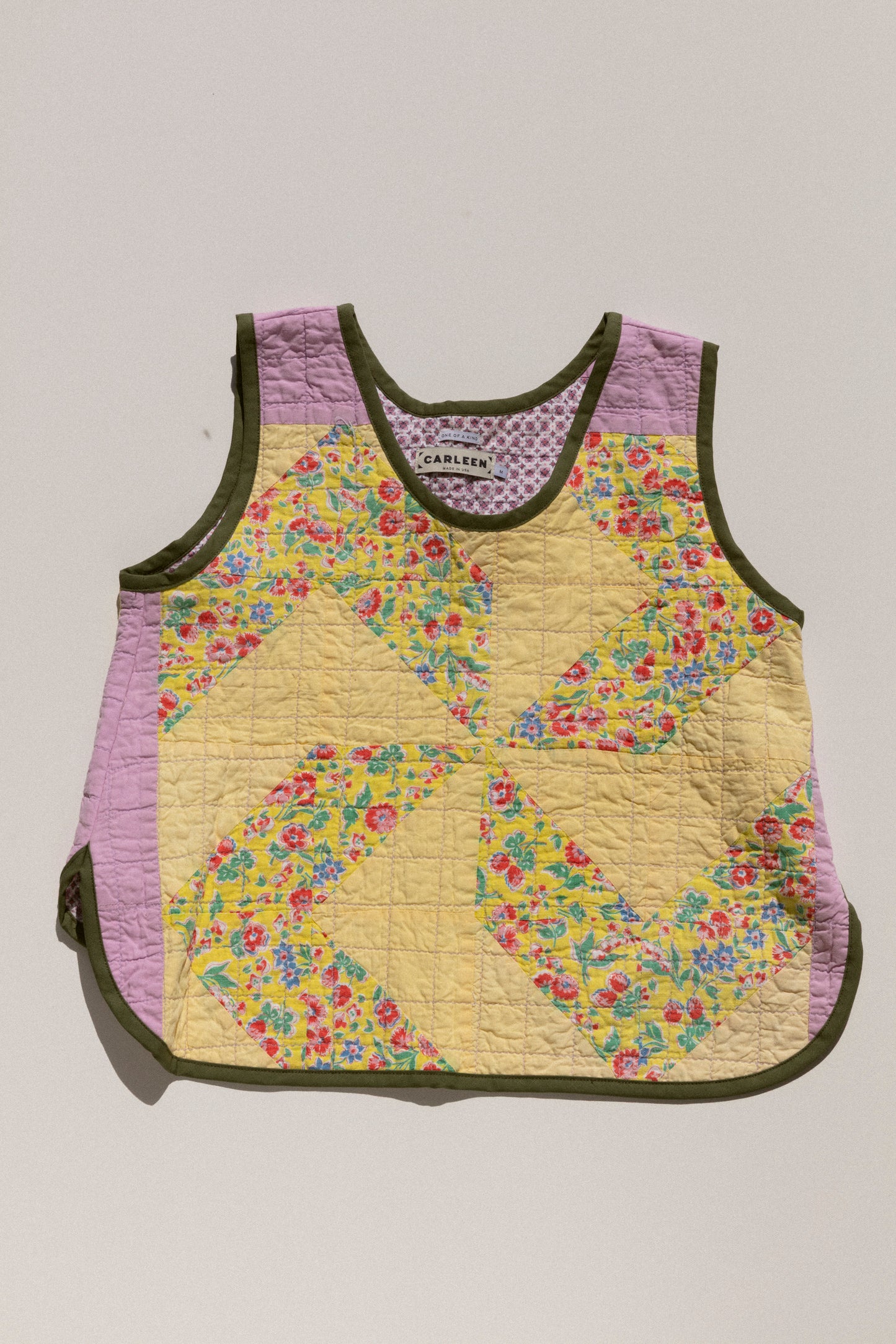 Quilt Scallop Tank - Walking Triangles (Medium)