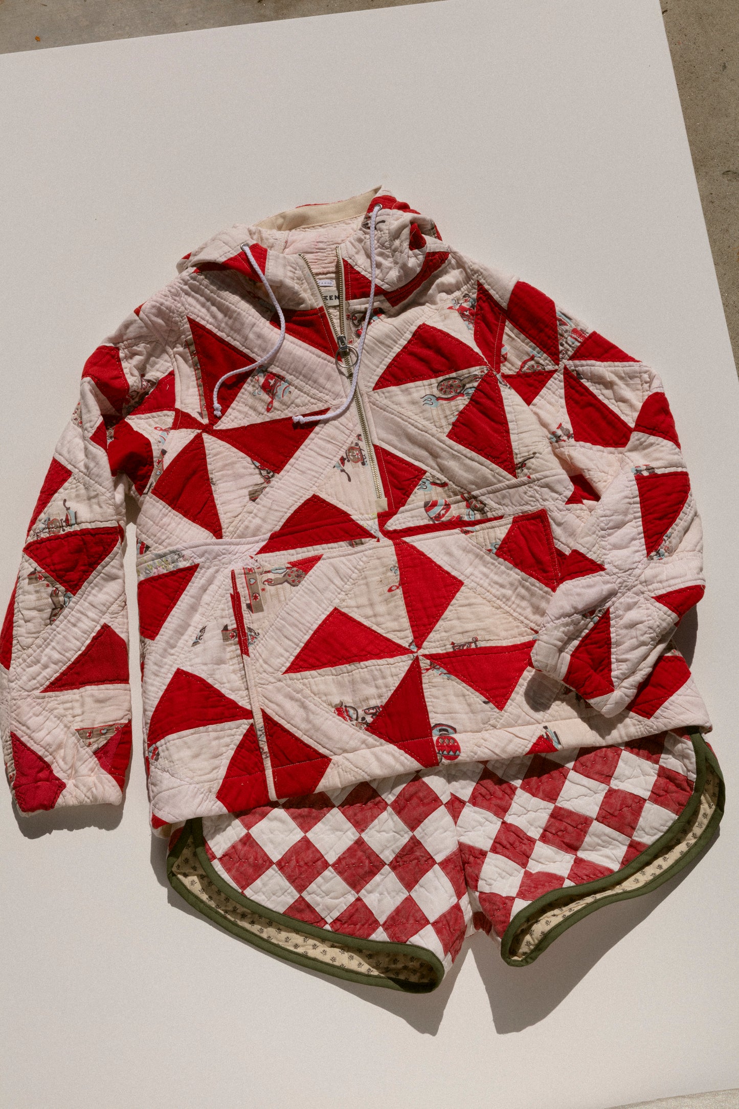 Quilt Track Shorts - Diamonds (Large)