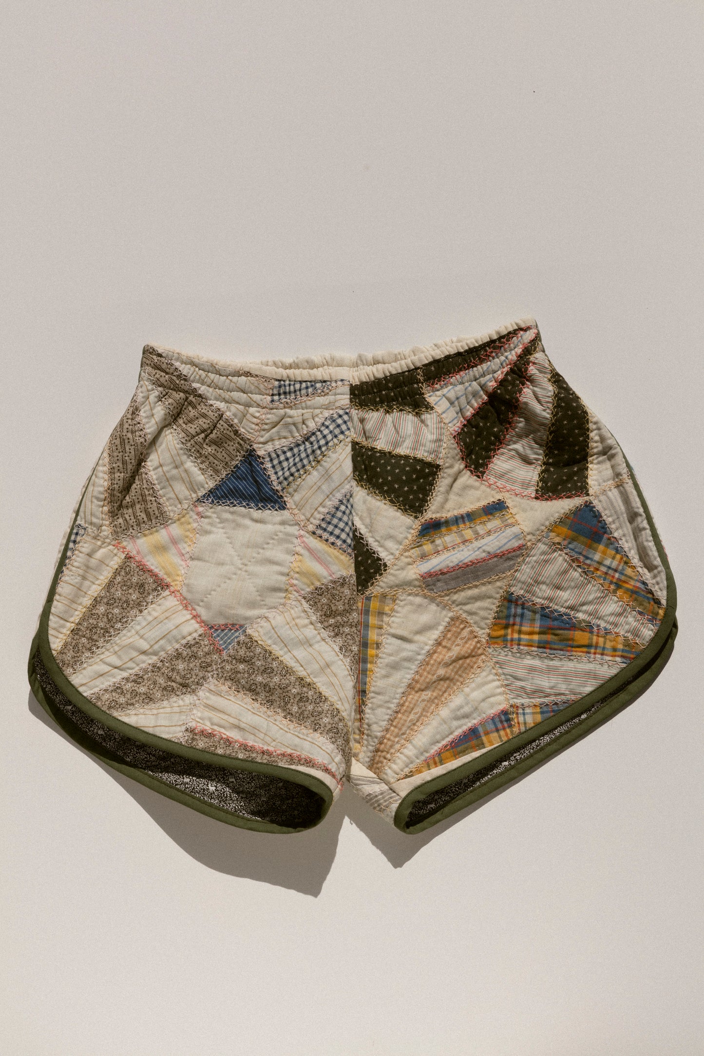 Quilt Track Shorts - Herringbone Stitch (Large)