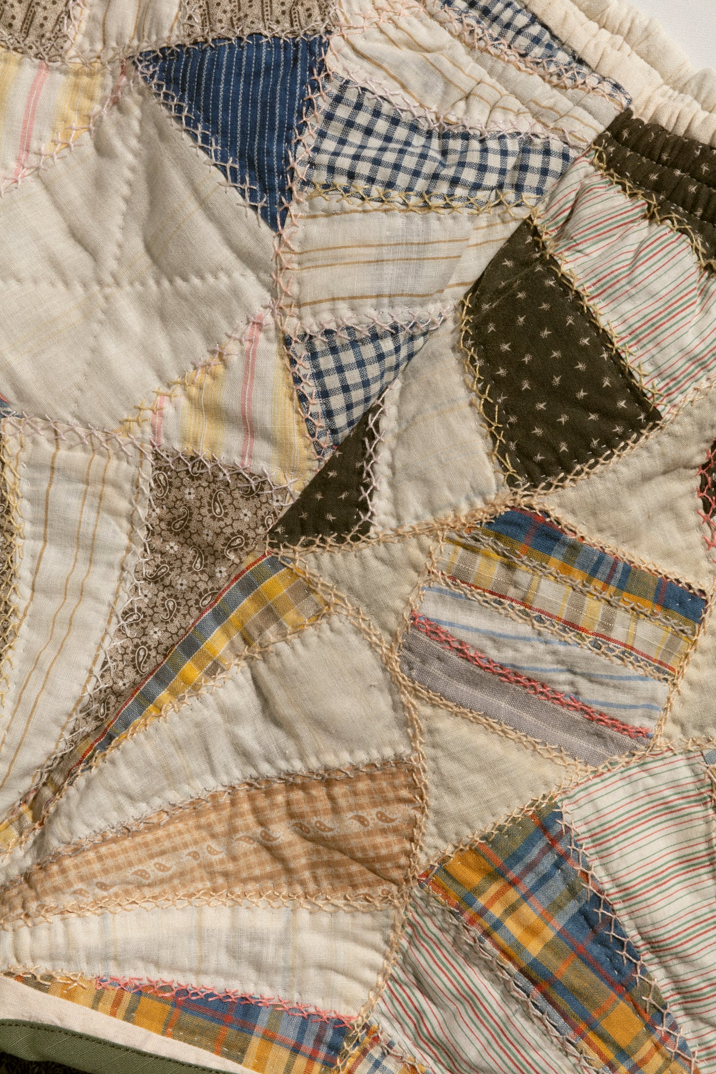 Quilt Track Shorts - Herringbone Stitch (Large)