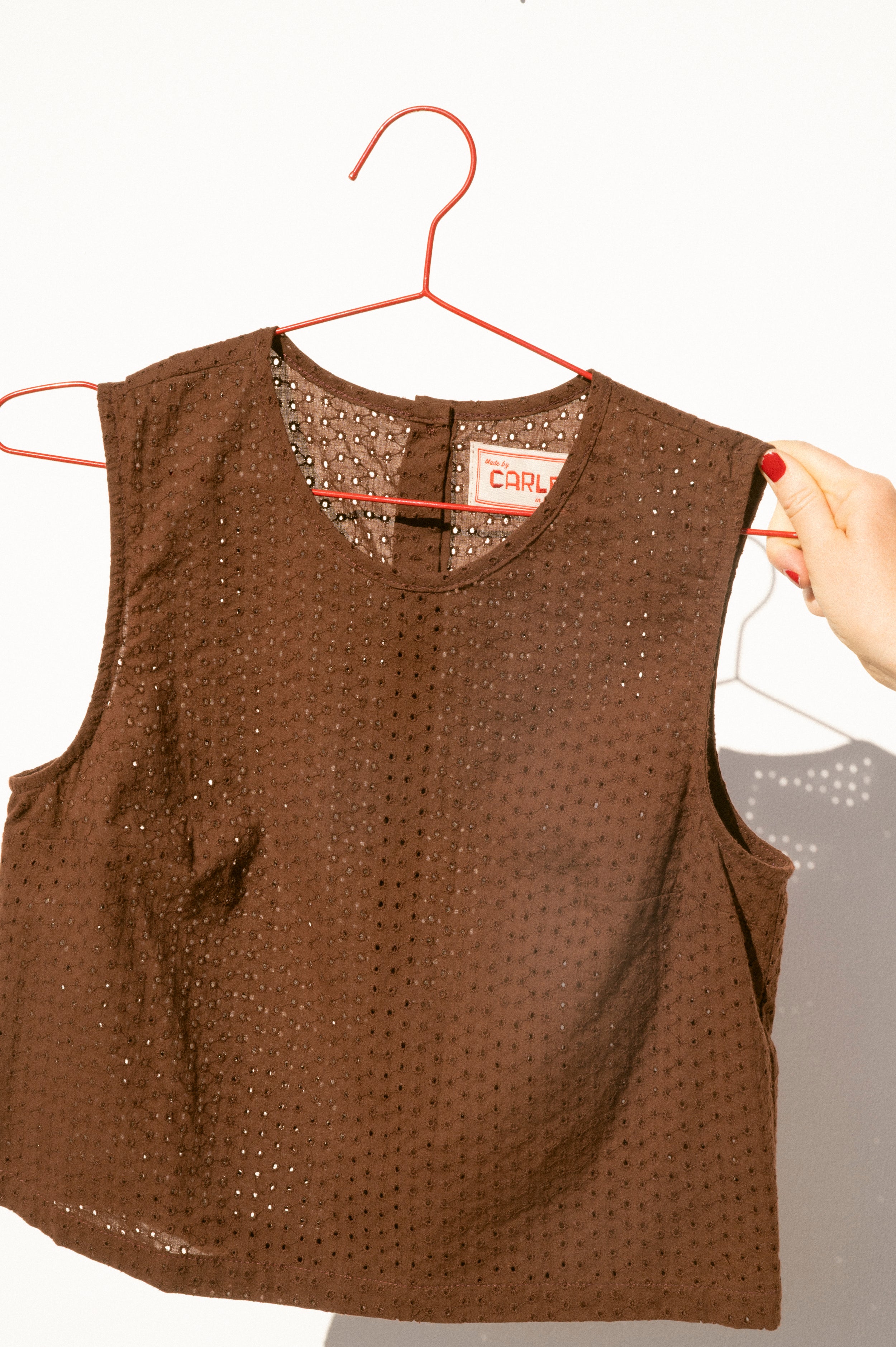 Zoe Sleeveless Shell - Brown Eyelet – CARLEEN