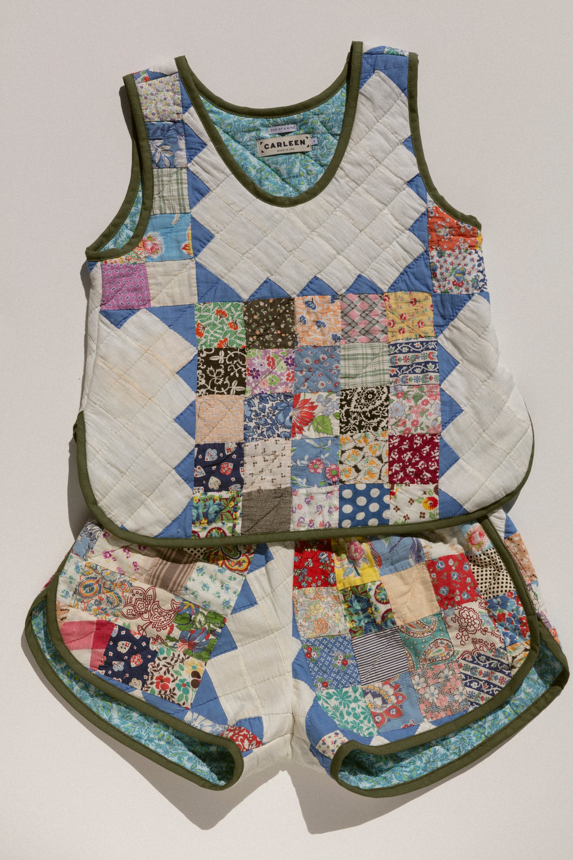 Quilt Scallop Tank - Steps & Blocks (Small)