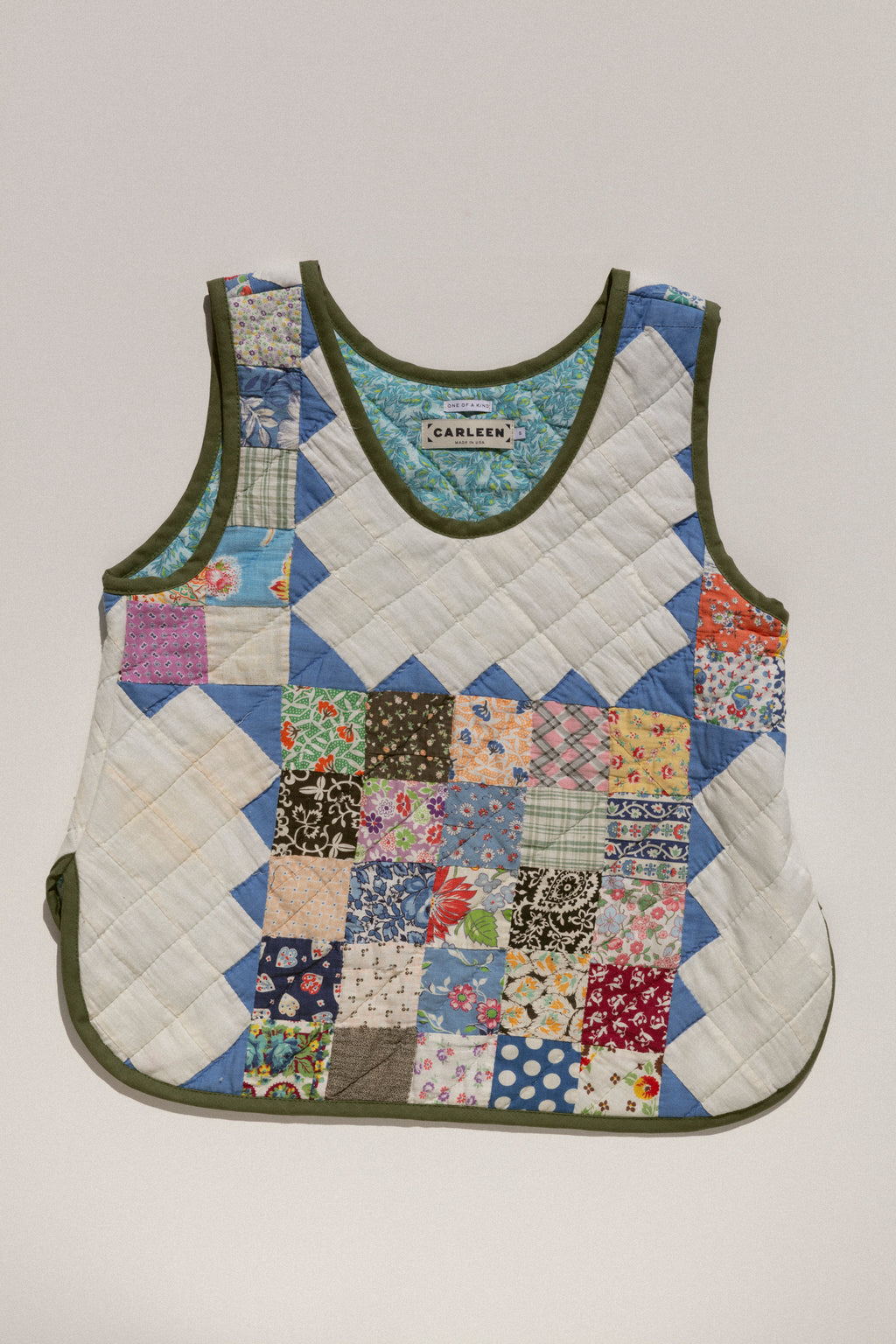 Quilt Scallop Tank - Steps & Blocks (Small)