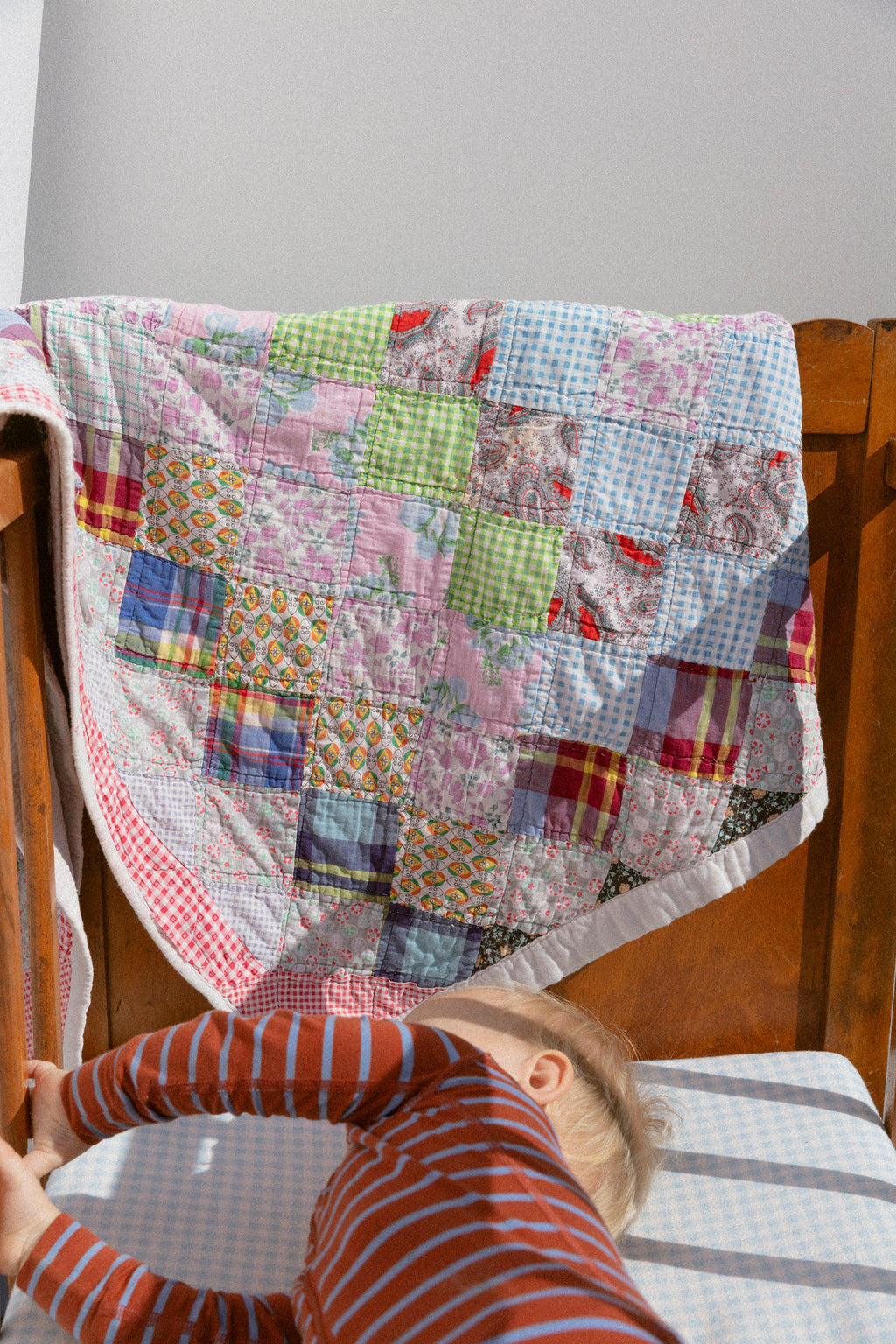 Vintage Baby Quilt - Around The World