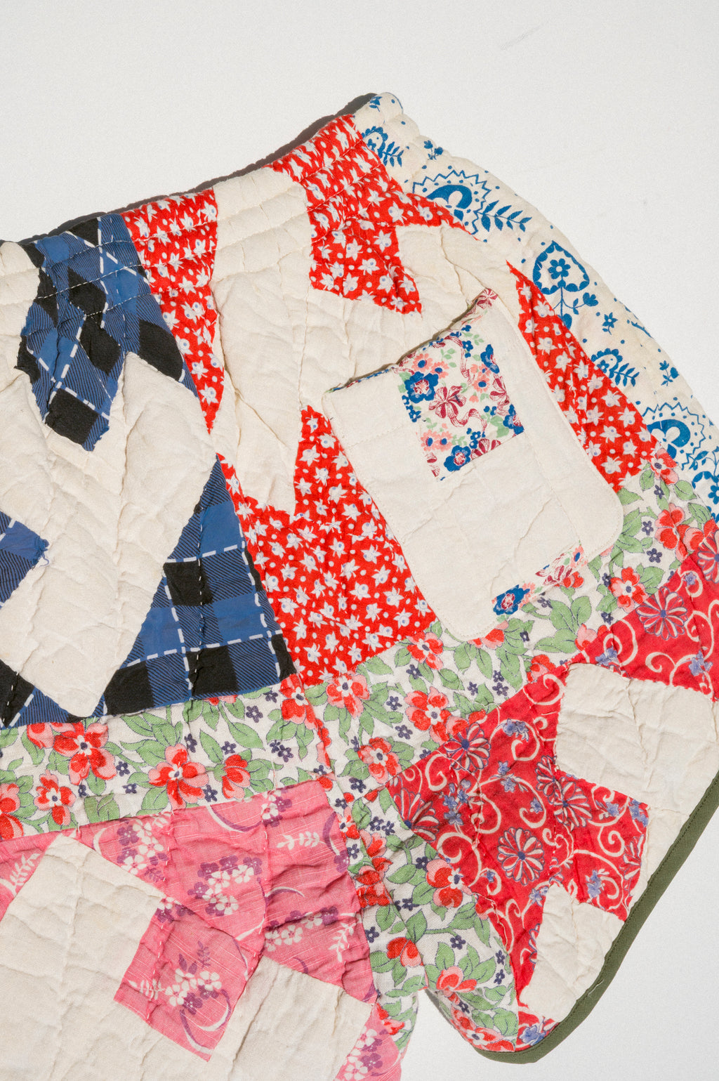 Quilt Track Shorts - Small (H Block)