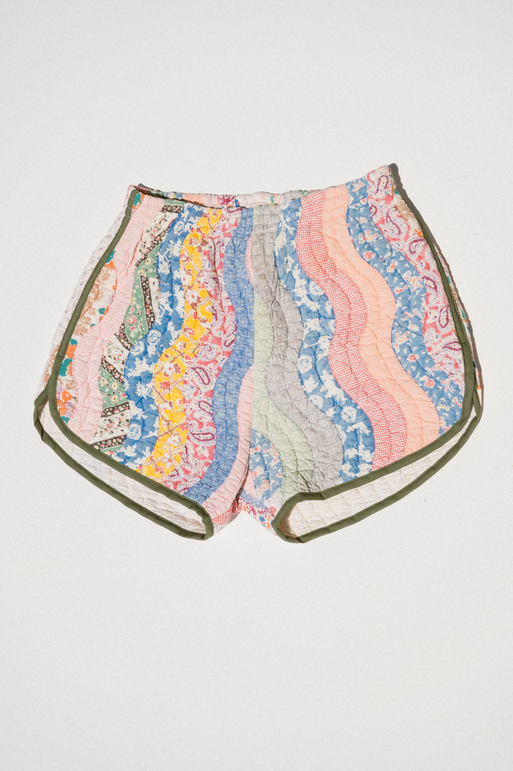 Quilt Track Shorts - Large (Squiggle)