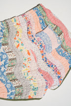 Quilt Track Shorts - Large (Squiggle)