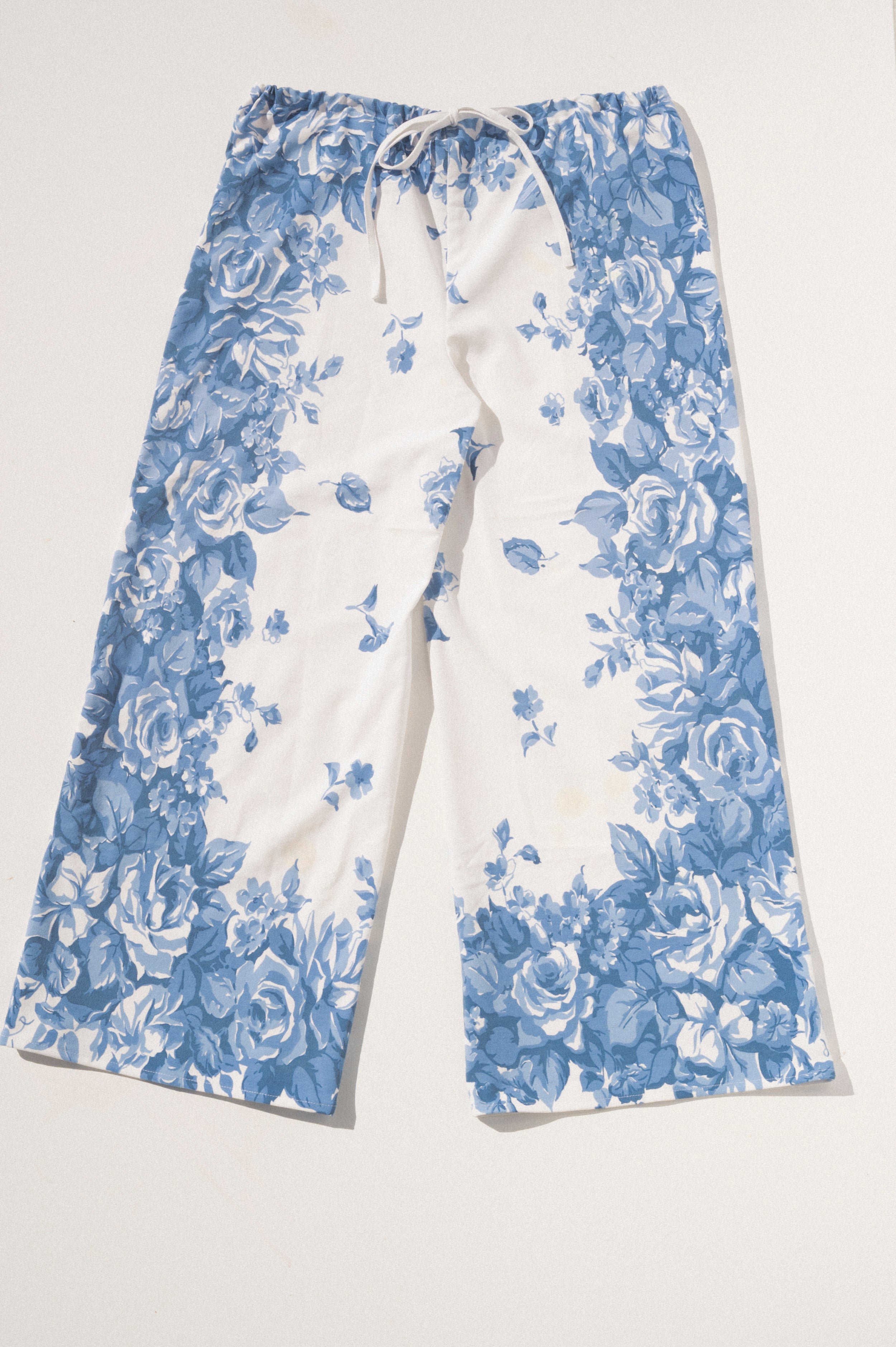 Scout Tie-Back Pant - Red Border/Delft (XL)