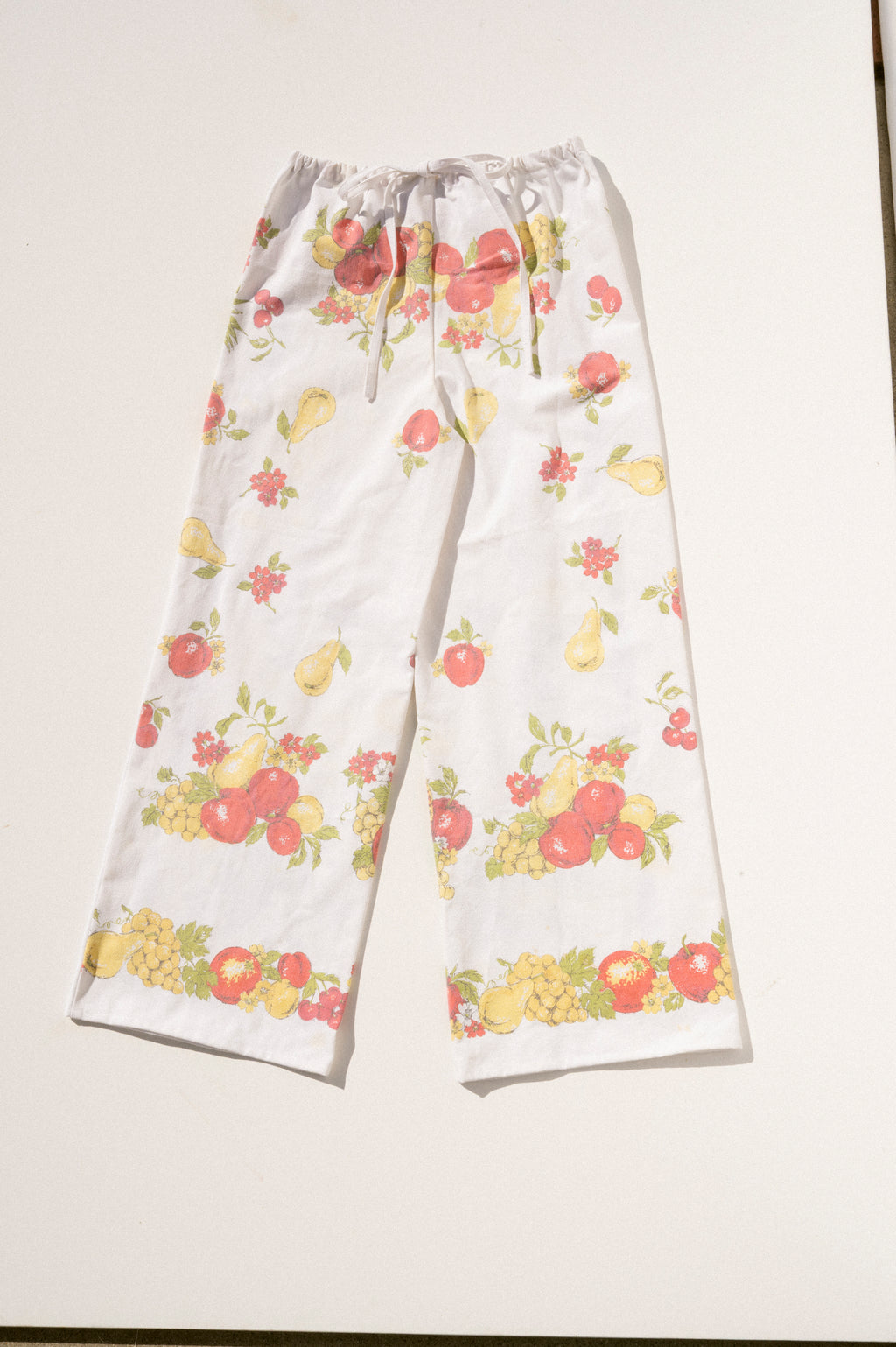 Scout Tie-Back Pant - Ribbon/Fruit (XS)