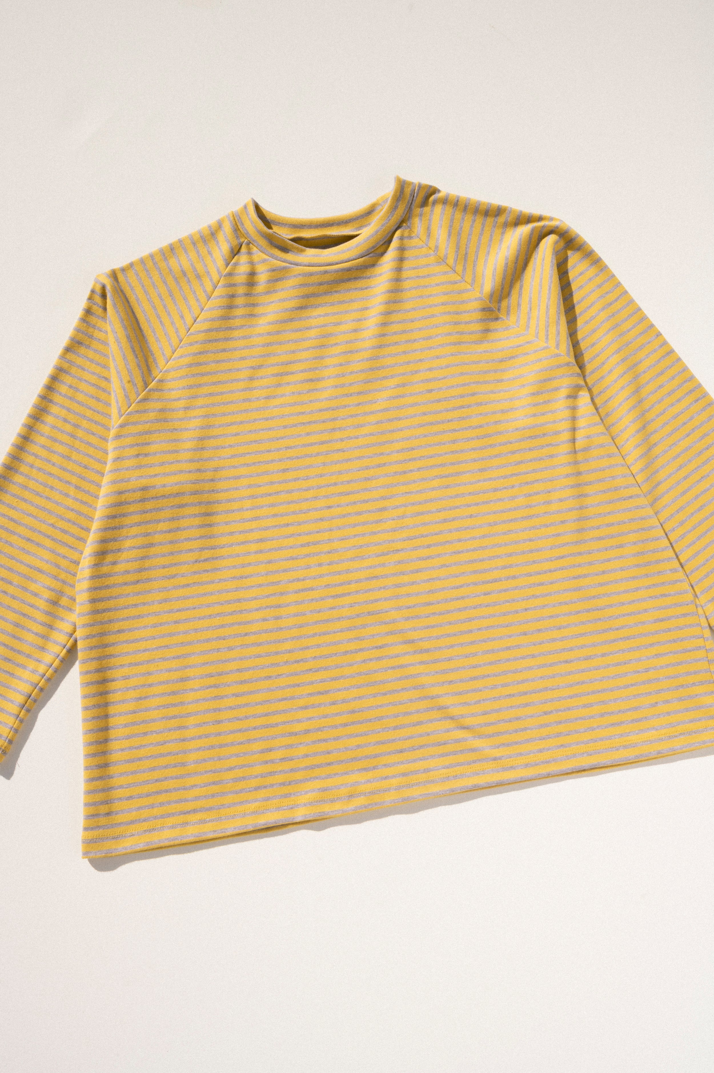 Boxy Raglan - Yellow/Heather Stripe