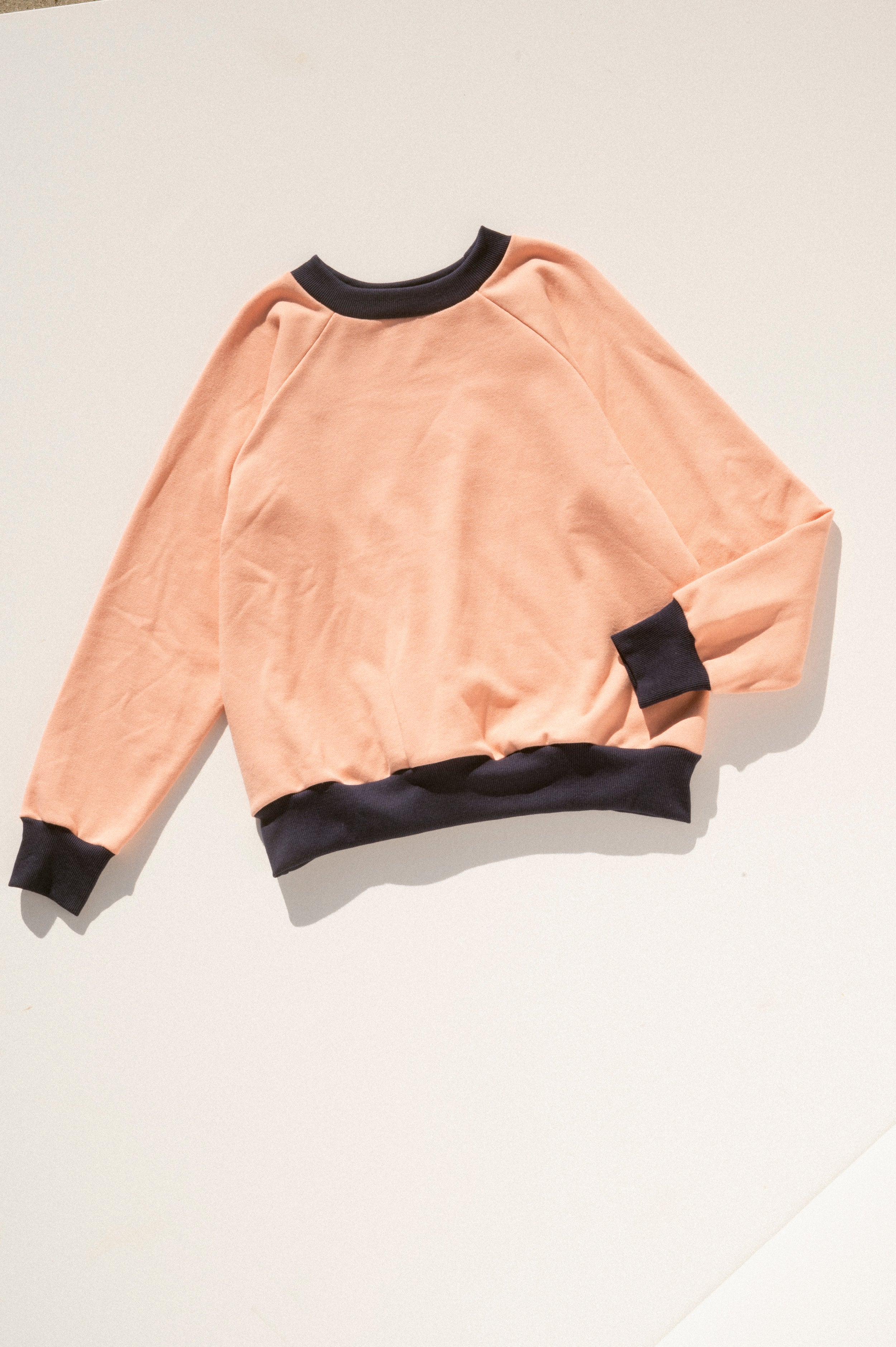 Rory Sweatshirt - Coral/Navy