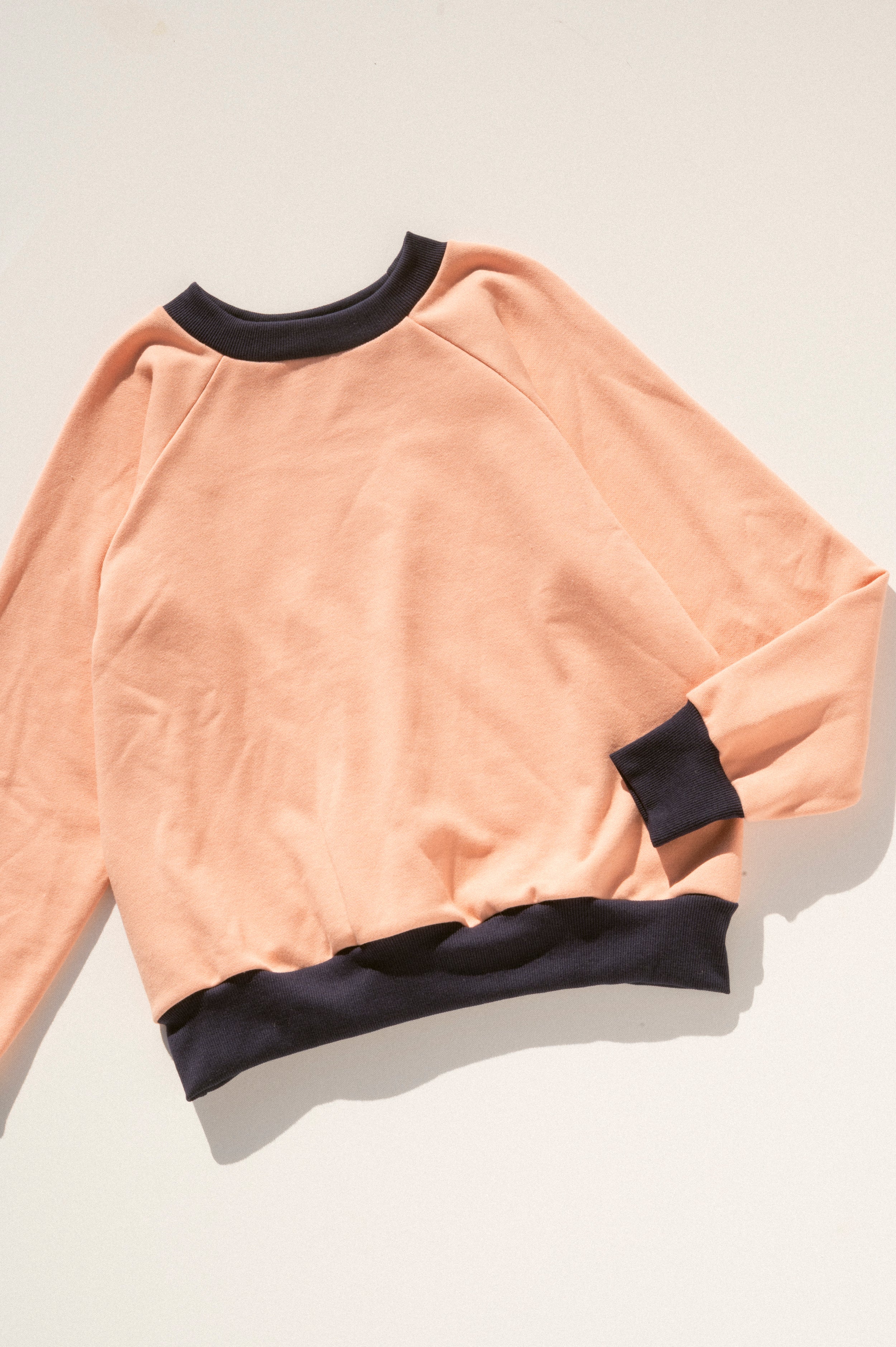 Rory Sweatshirt - Coral/Navy