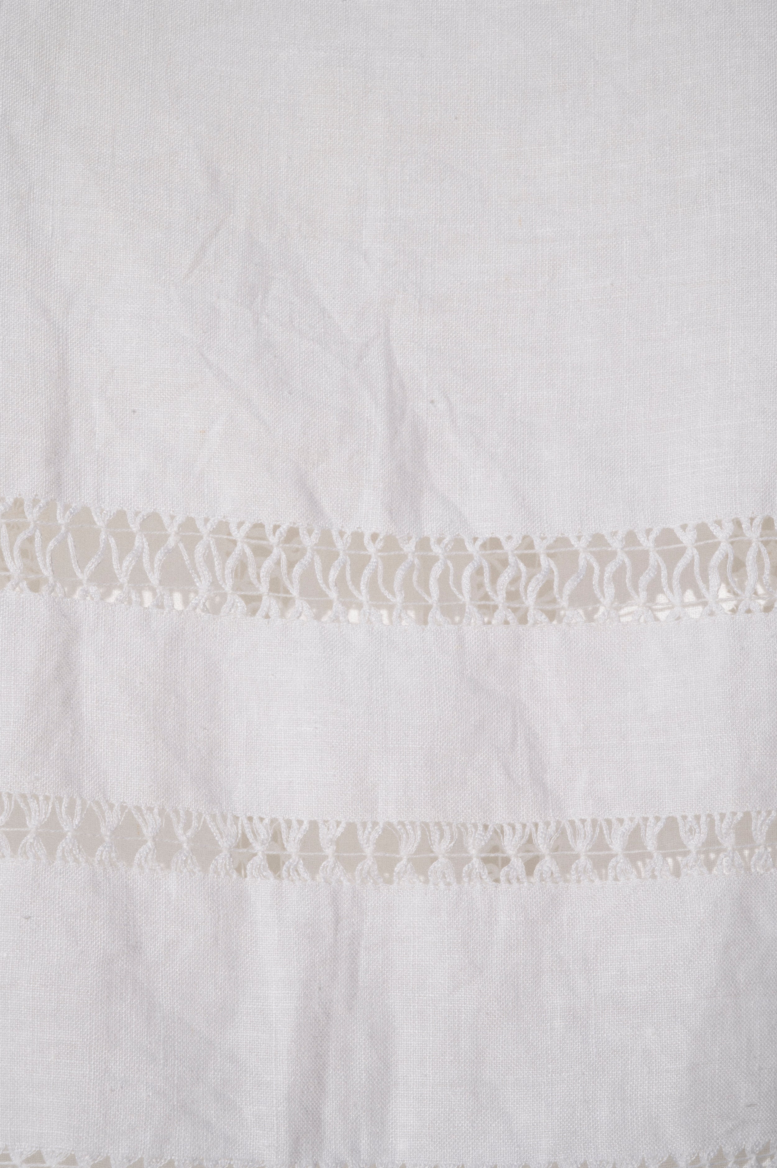 Zoe Sleeveless Shell - Openwork on Linen (L)
