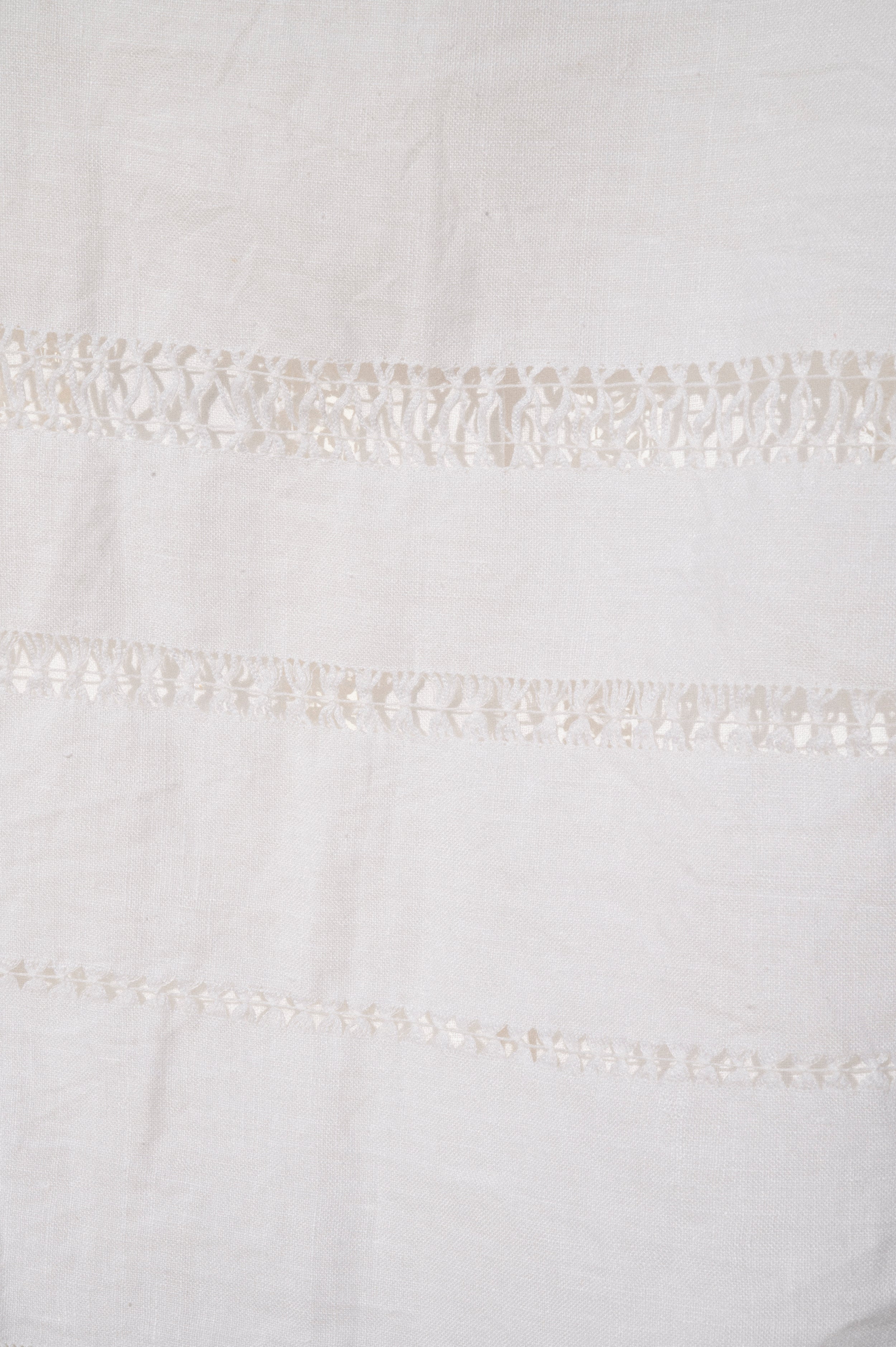 Zoe Sleeveless Shell - Openwork on Linen (L)