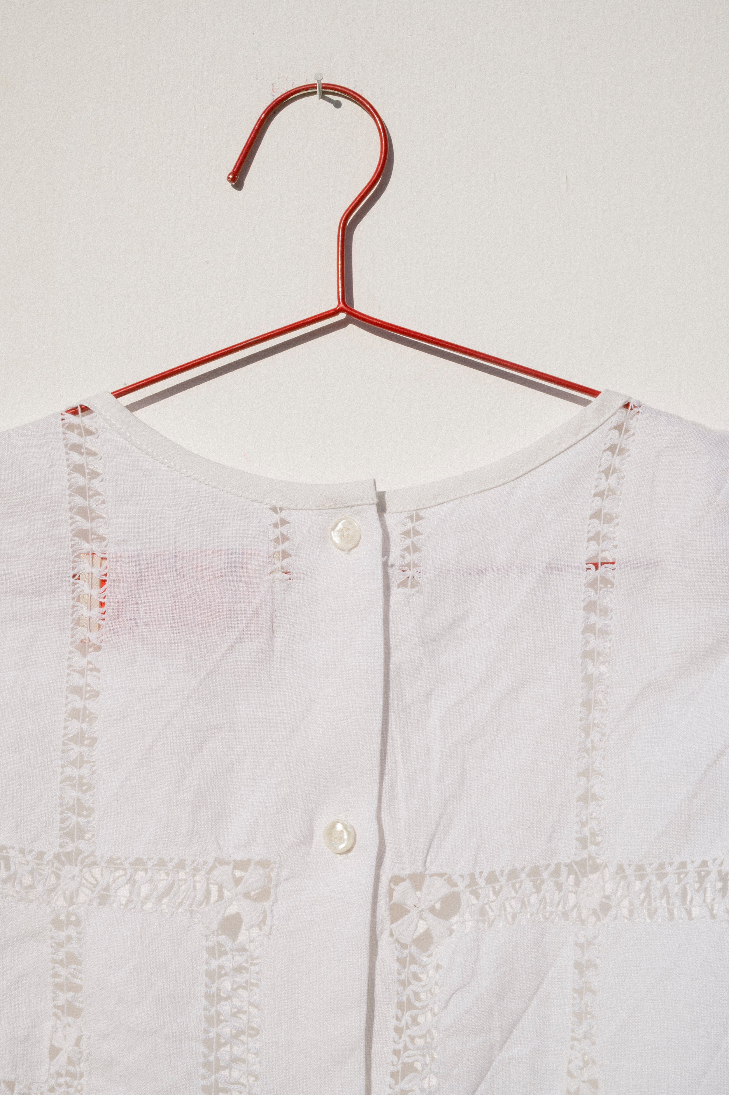 Zoe Sleeveless Shell - Openwork on Linen (L)