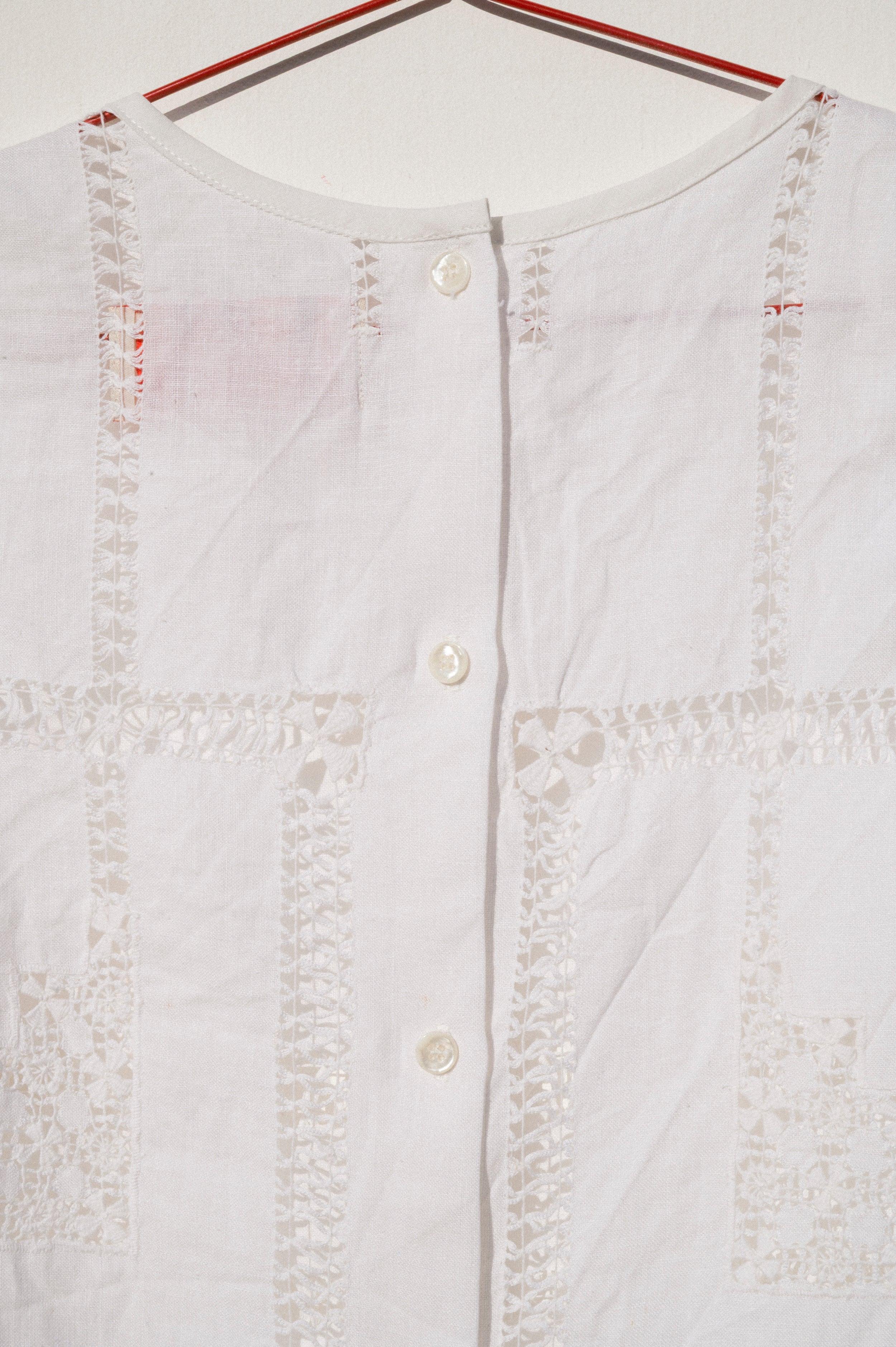 Zoe Sleeveless Shell - Openwork on Linen (L)