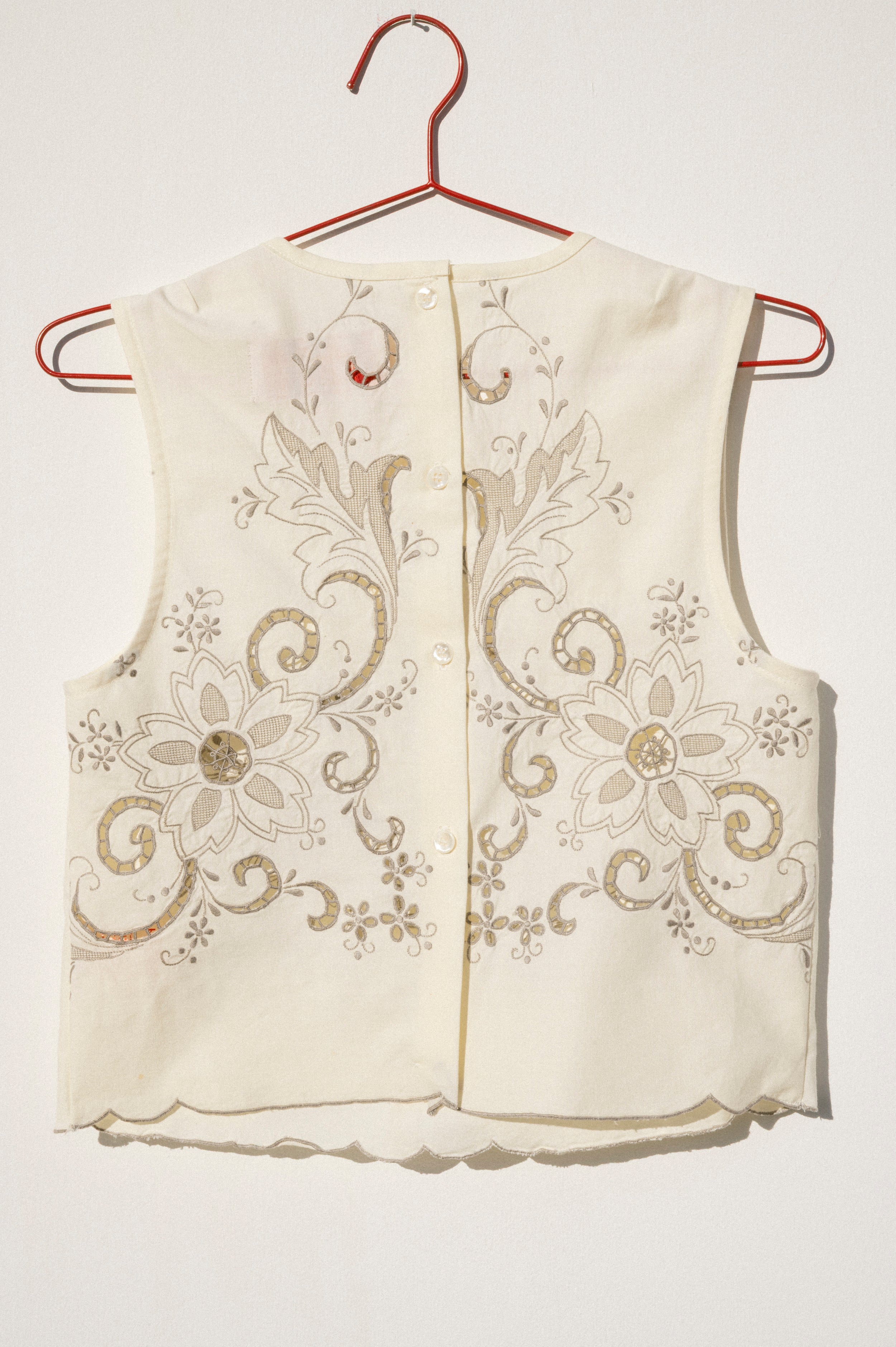 Zoe Sleeveless Shell - Scallop Hem (XS)