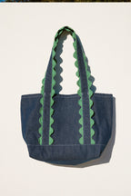 Medium Tote - Green Scallop