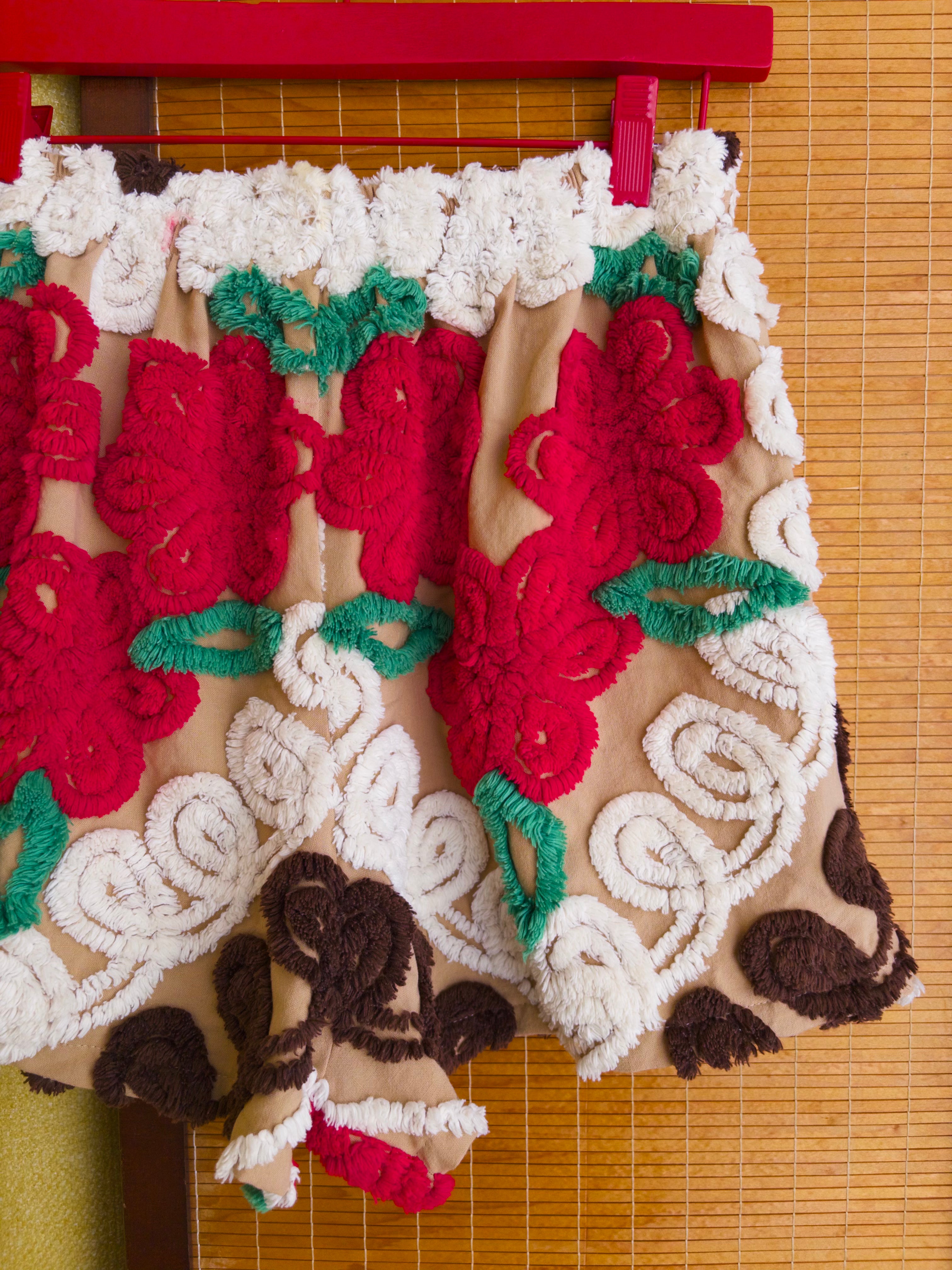 Chenille Field Shorts - Rodeo (M)
