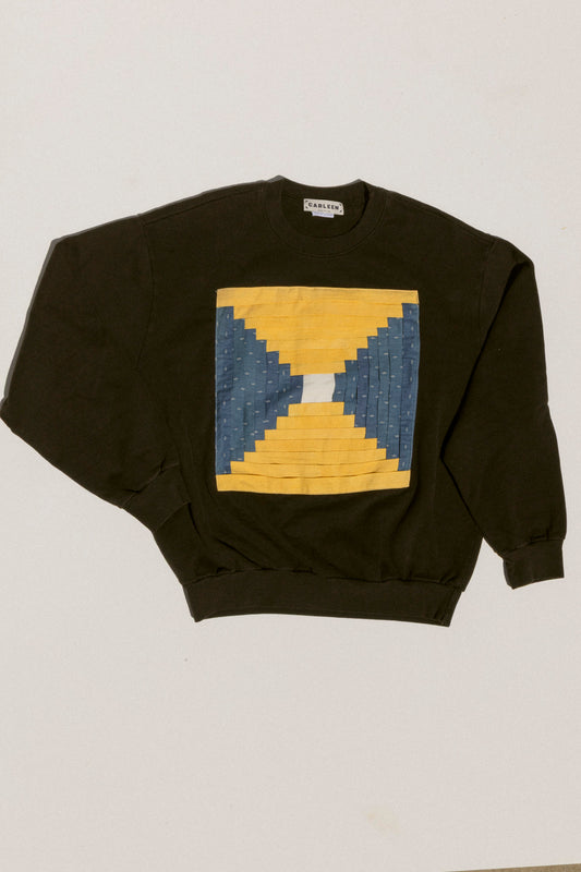Log Cabin Sweatshirt - Medium