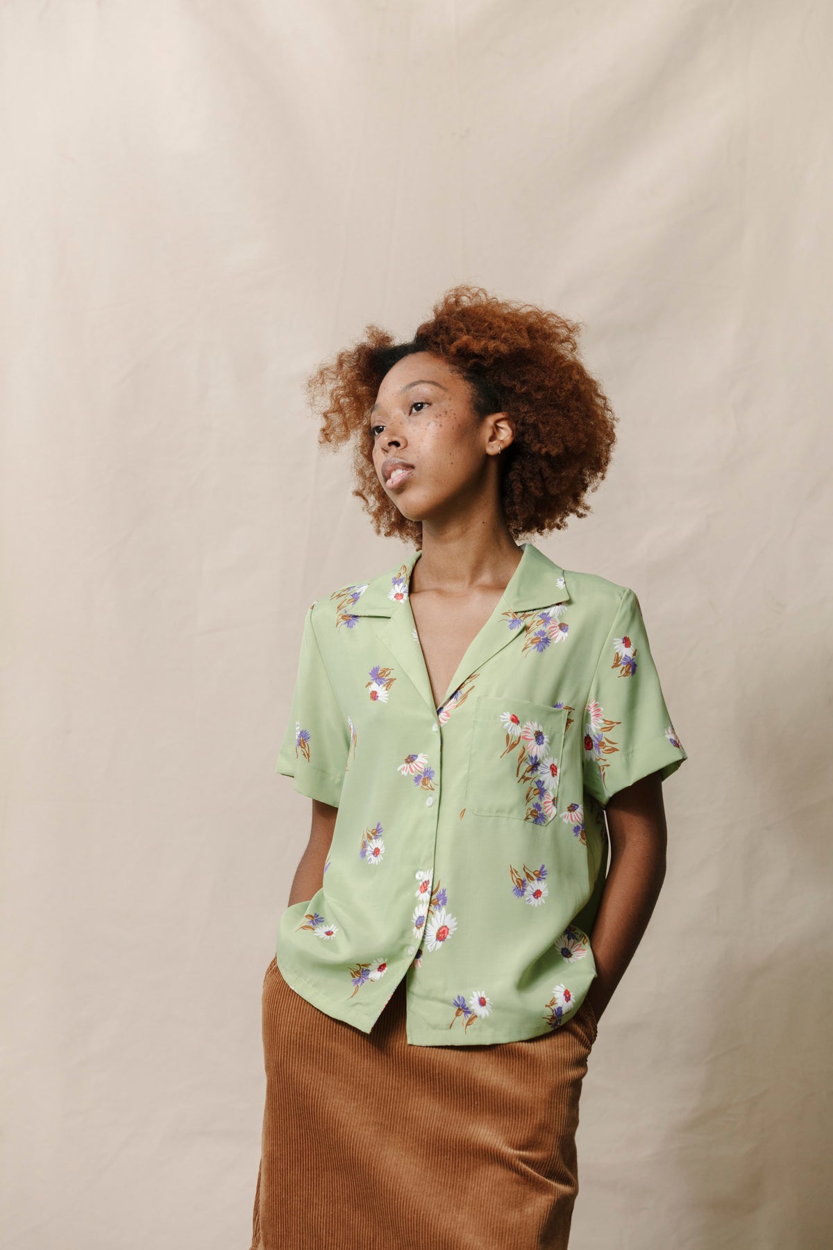 Nancy Button-Waist Shirt - Daisies
