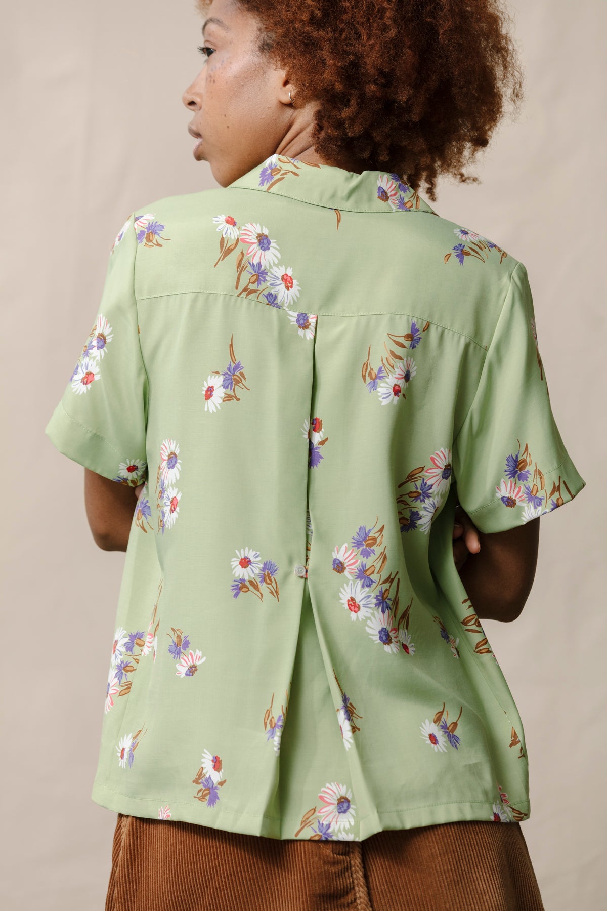 Nancy Button-Waist Shirt - Daisies