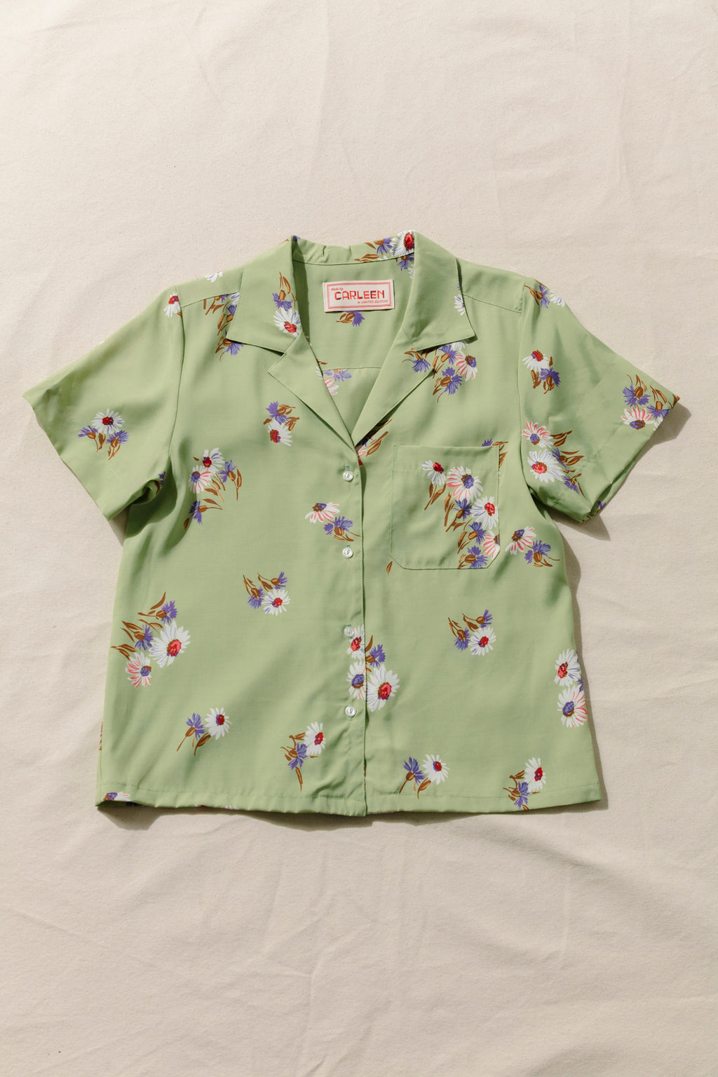 Nancy Button-Waist Shirt - Daisies